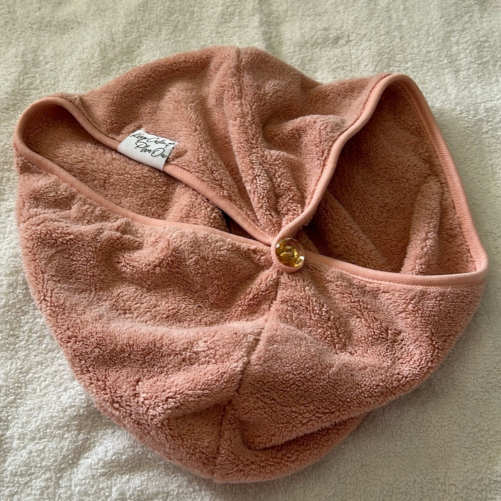 NWOT Hair Drying Wrap. Light Pink/peach color.